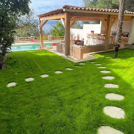 Villa Venez Decouvrir Ce Petit Cocon Situe A Ajaccio Plage A Pied Ajaccio (Corsica)