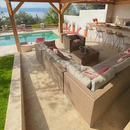 Villa Venez Decouvrir Ce Petit Cocon Situe A Ajaccio Plage A Pied *