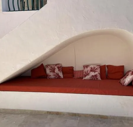 Venez Decouvrir Ce Petit Cocon Situe A Ajaccio Plage A Pied * Ajaccio (Corsica)