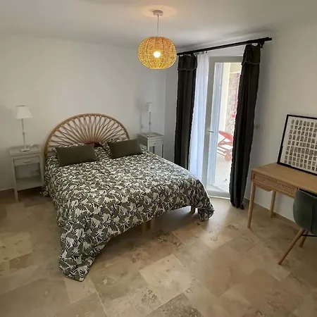 Venez Decouvrir Ce Petit Cocon Situe A Ajaccio Plage A Pied Villa *