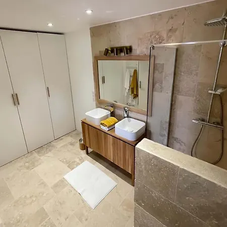 Villa Venez Decouvrir Ce Petit Cocon Situe A Ajaccio Plage A Pied *